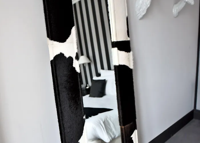 Particulier - La Chamoiserie Hotel 3*