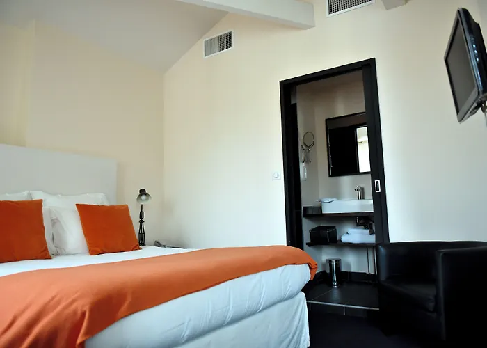 Particulier - La Chamoiserie 3* Niort