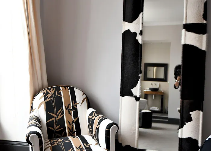 Particulier - La Chamoiserie Hotel Niort