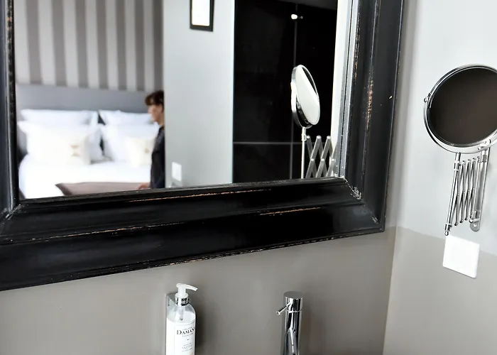 Particulier - La Chamoiserie Hotel